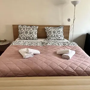 https://apt-apartman-simmy.brnohotels.org